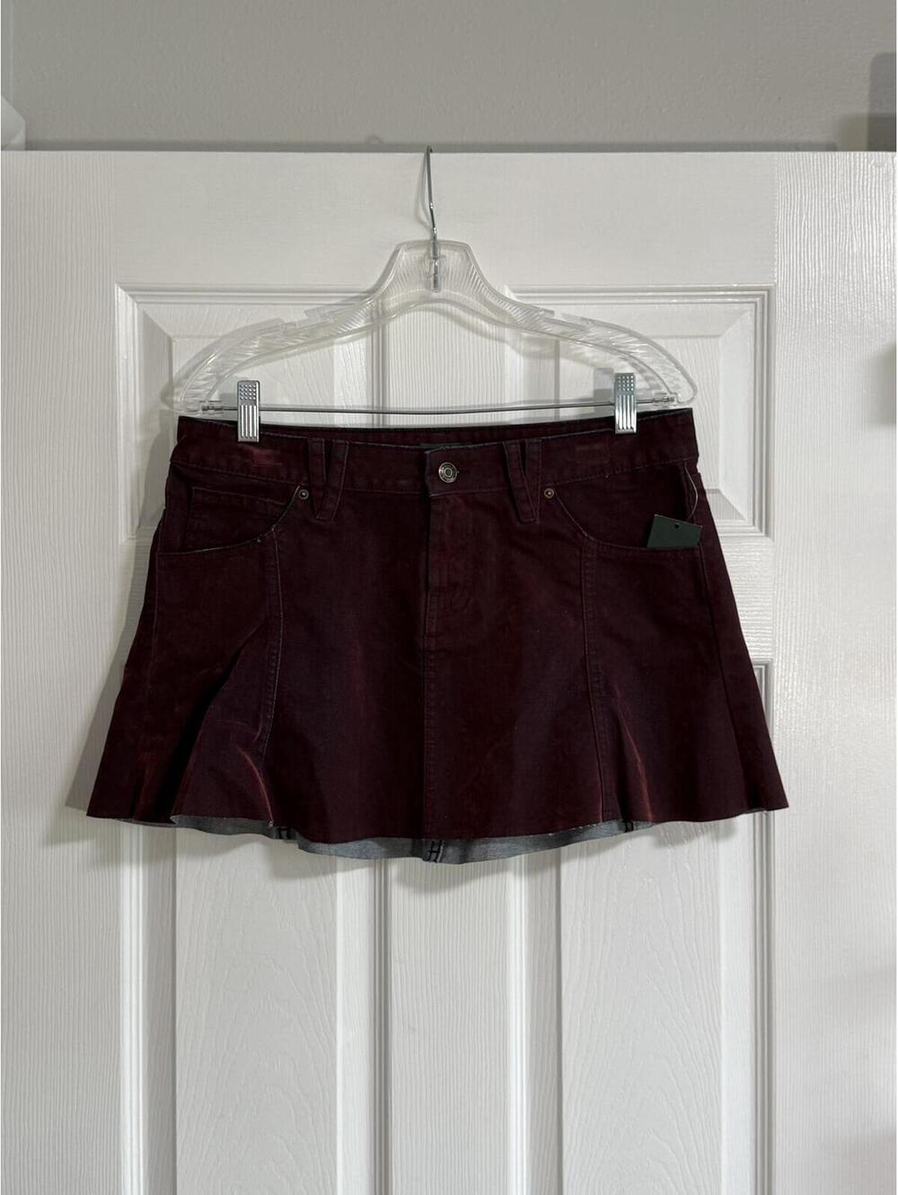 Wild Fable Burgundy Pleated Mini Skirt – Size 6, NWT